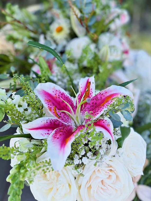 Stargazer lily & white rose bouquet